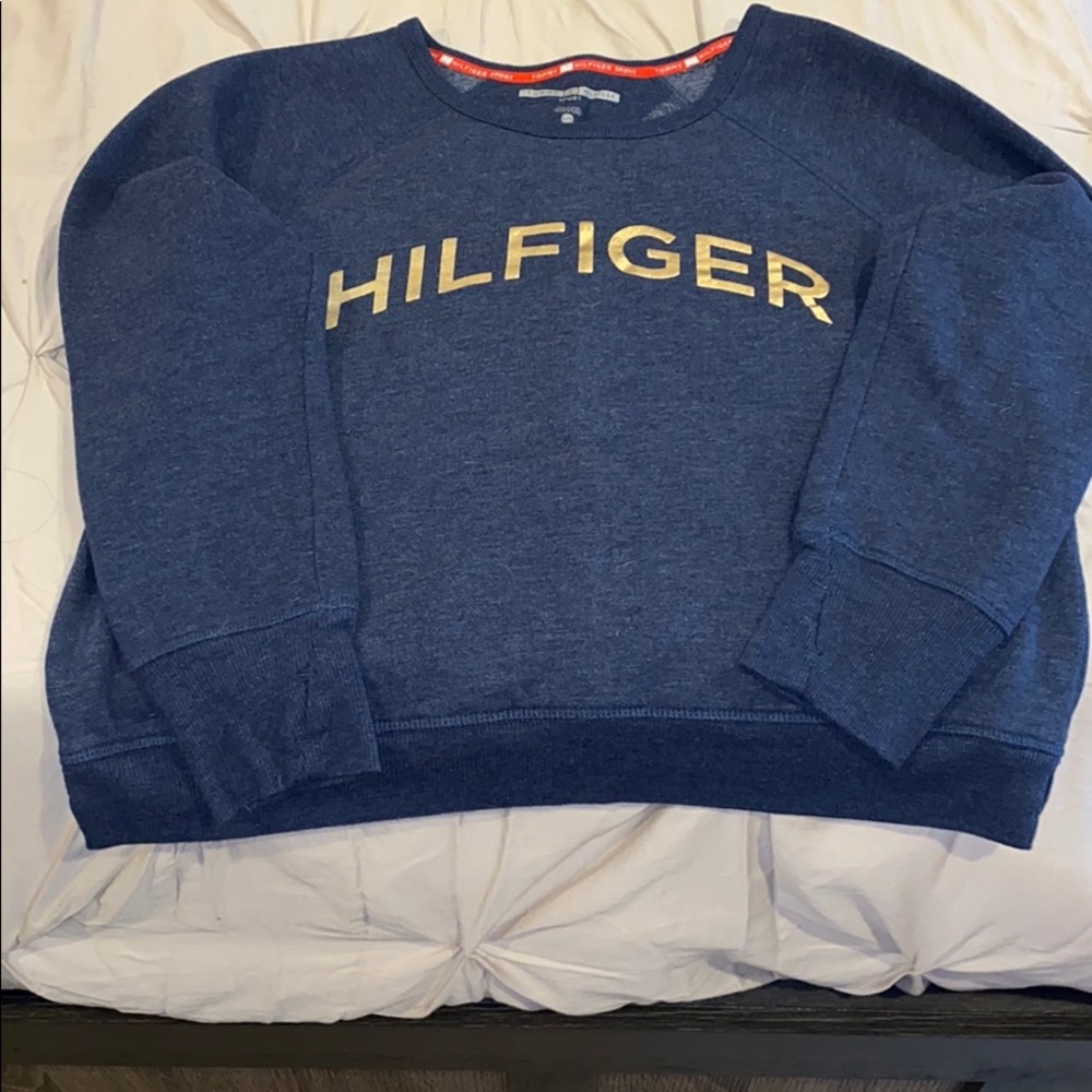 Work out sweatshirt for colder months!